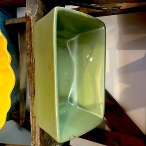 McCoy Floraline green planter